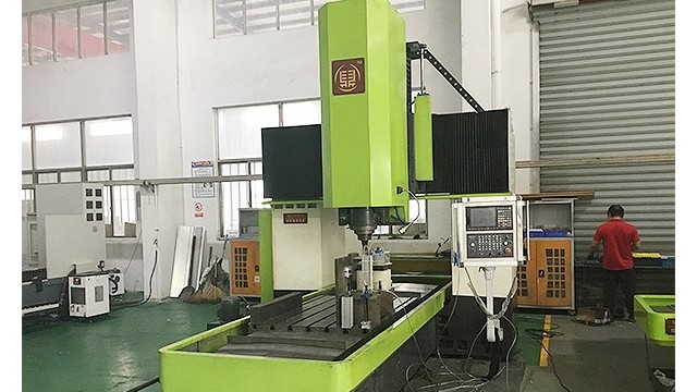 焊接水冷板哪種設(shè)備好？攪拌摩擦焊還是真空釬焊？